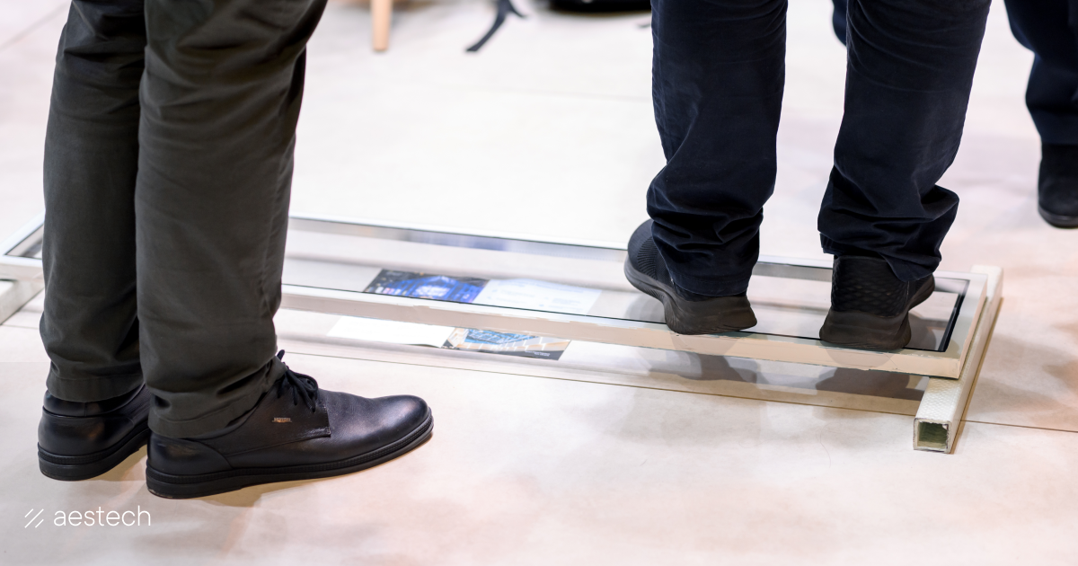 Prüfung von hochfesten doppelt verglasten Fenstern von Aestech