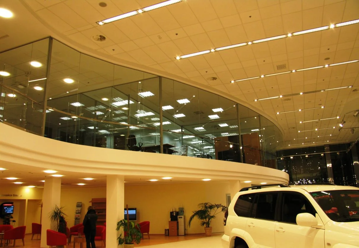 Toyota Ausstellungsraum Autosummit in Kiew