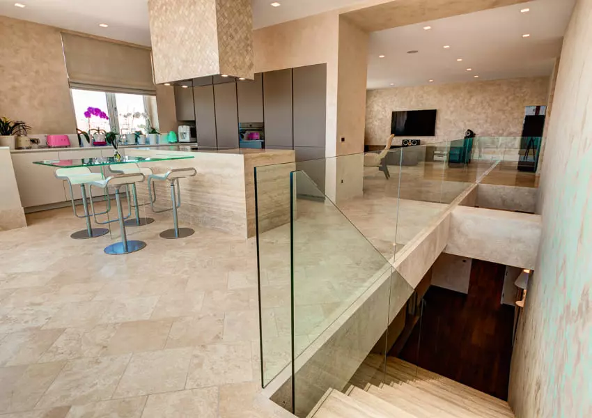 Сходи Гоголівська