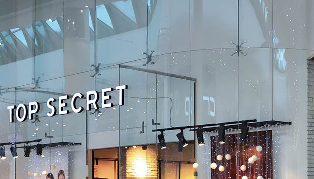 Вітрини торгового центру Ocean Plaza, Київ, Україна