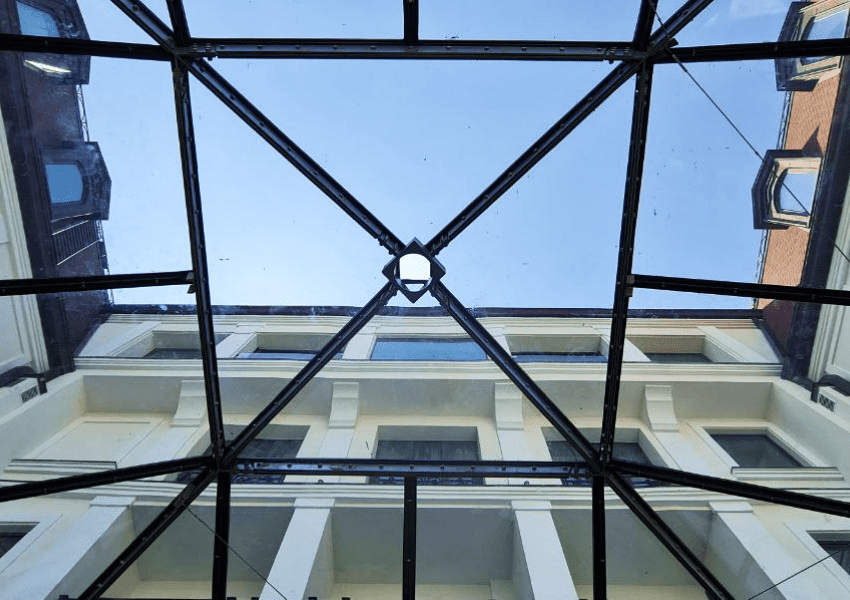 Kuppelsystem für einen Restaurantsaal, Kyiv