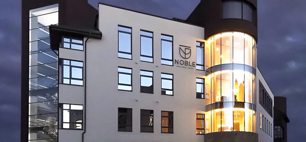 "Noble" hotel