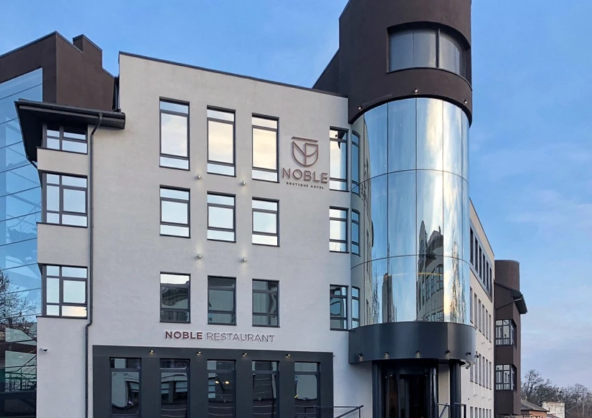 Hotel "Noble"