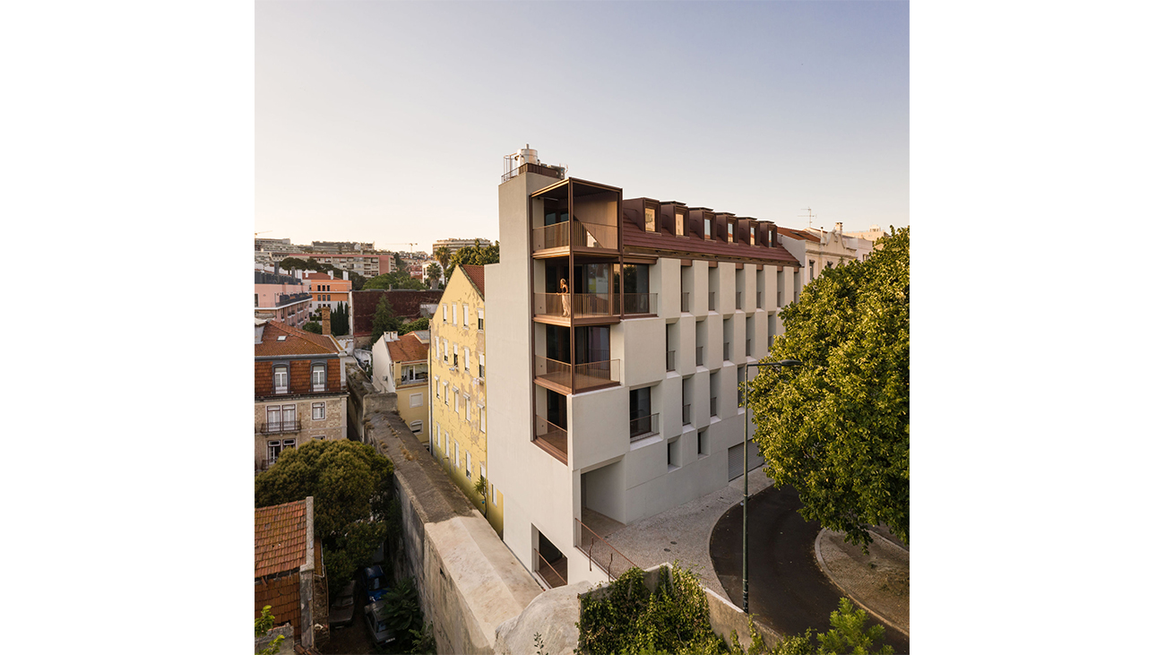 Будинок біля акведука. Архітектор Антоніо Коста Ліма.