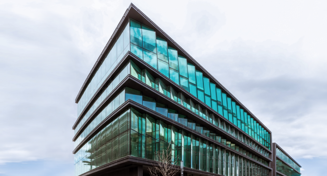 Building with insulated glass units