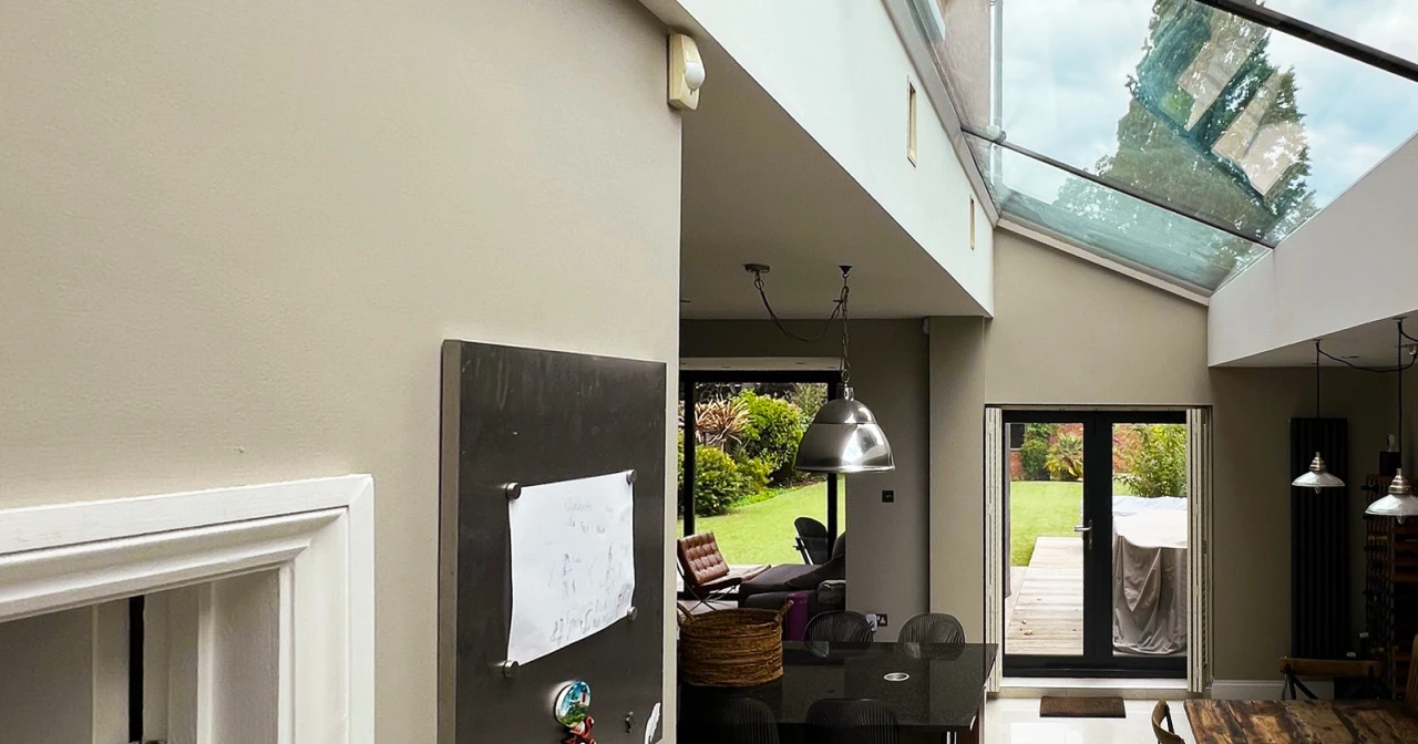 Aestech project: frameless glazing