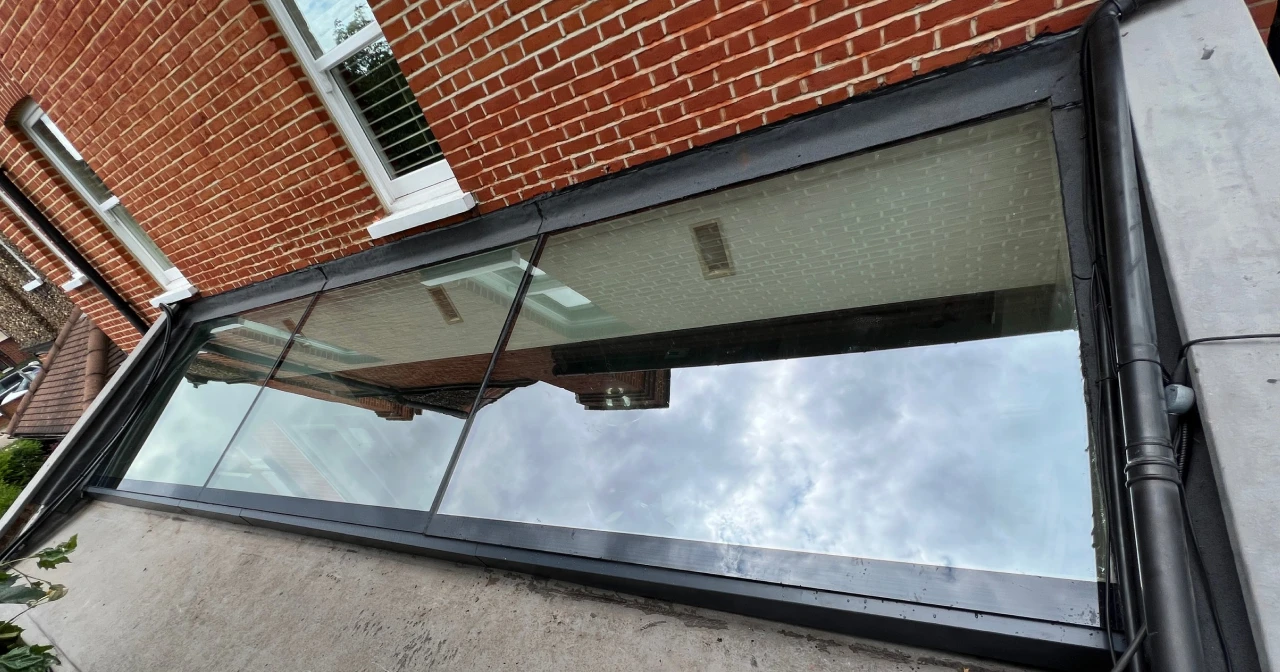 Aestech project: frameless glazing