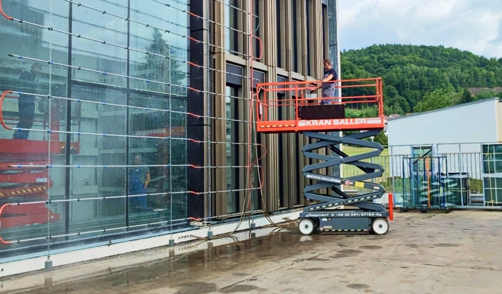 Erprobung des Aestech Glas-Transparent-Systems im Labor des ift Rosenheim